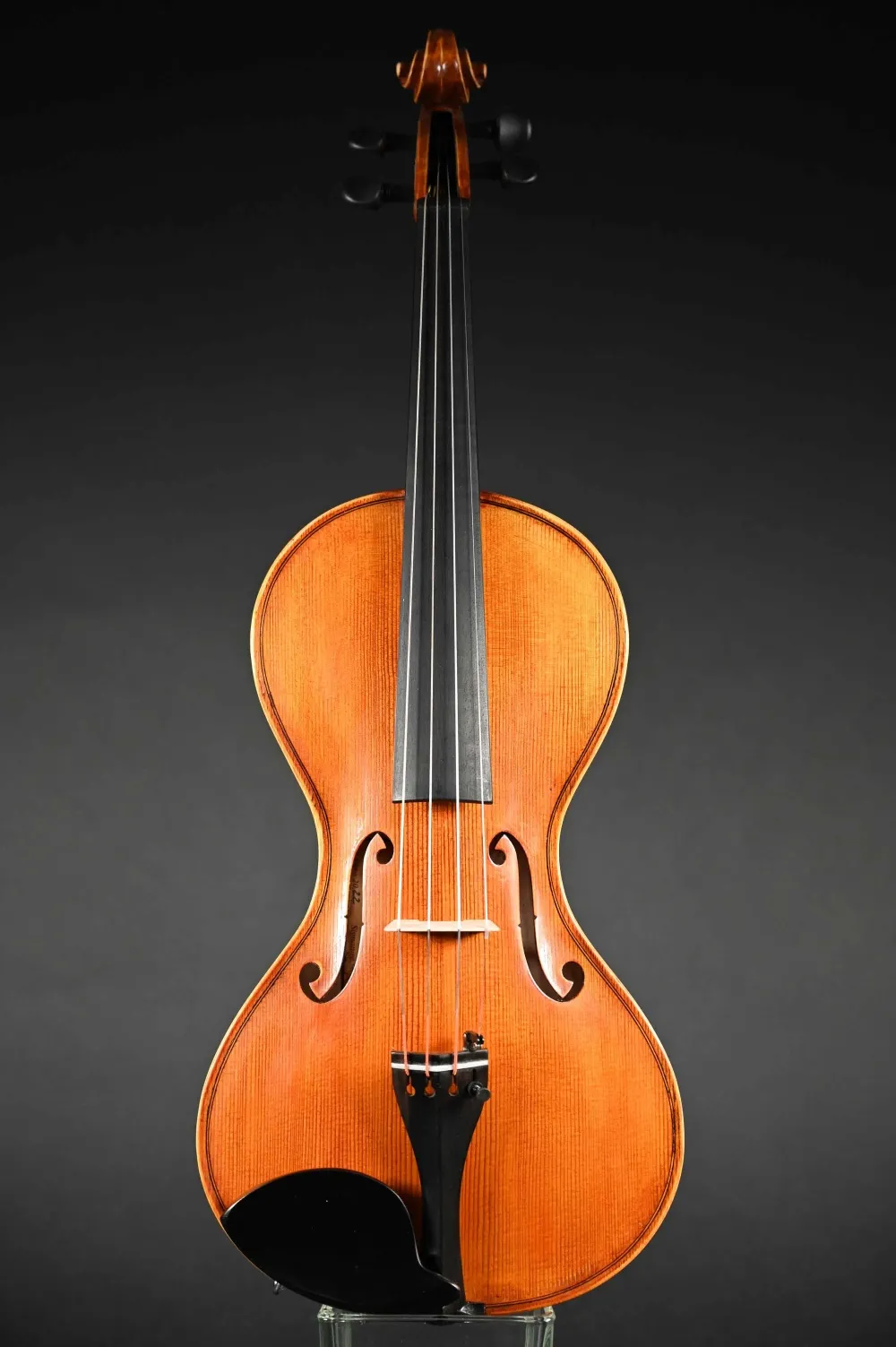 Front-Detailansicht einer Simon Joseph Corneless Geige (Violine) Handarbeit 2022