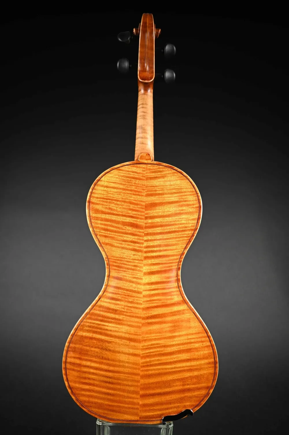 Rueck-Detailansicht einer Simon Joseph Corneless Geige (Violine) Handarbeit 2022