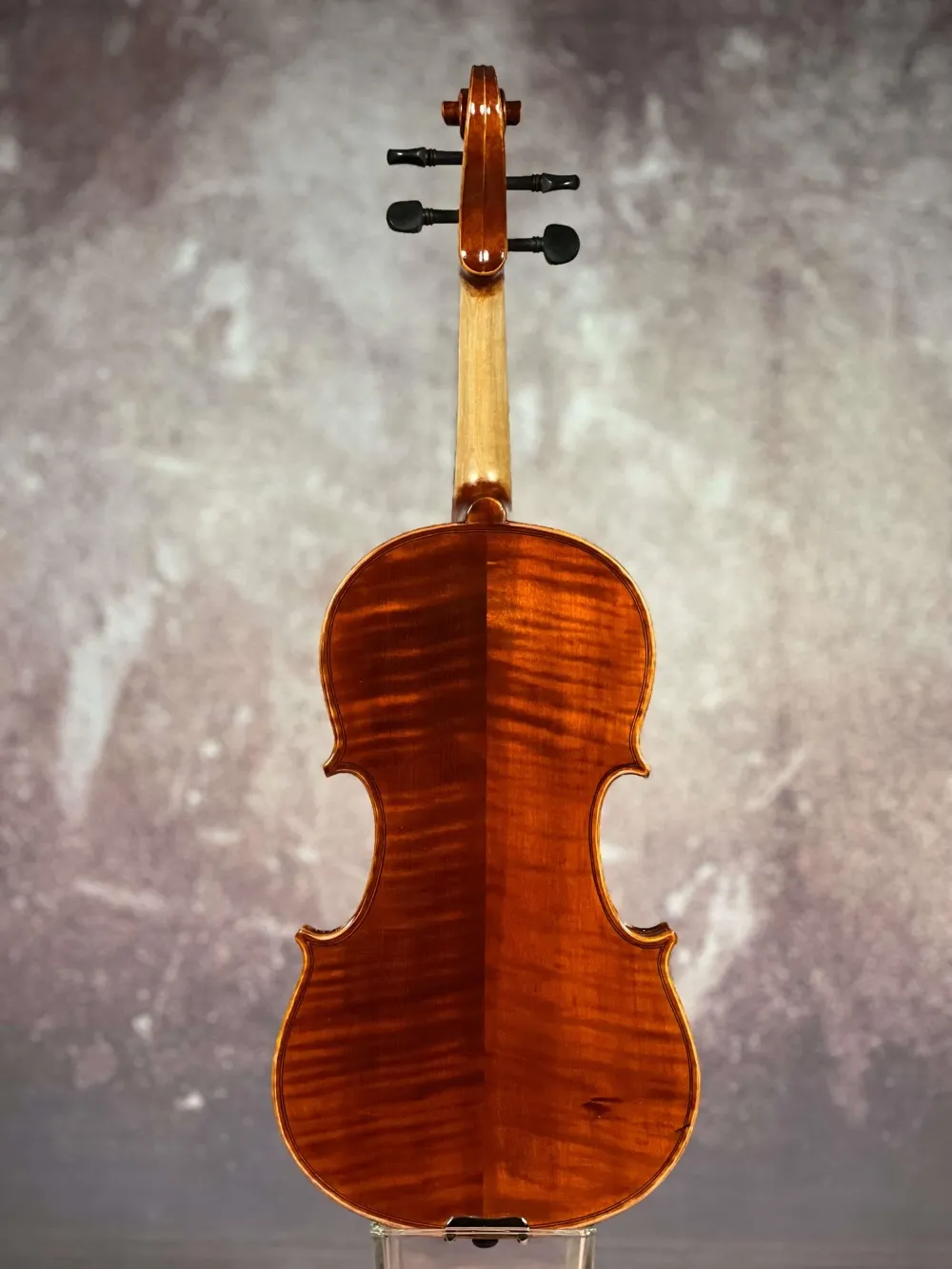 Boden-Detailansicht einer Reghino 1/2 Geige (Violine)