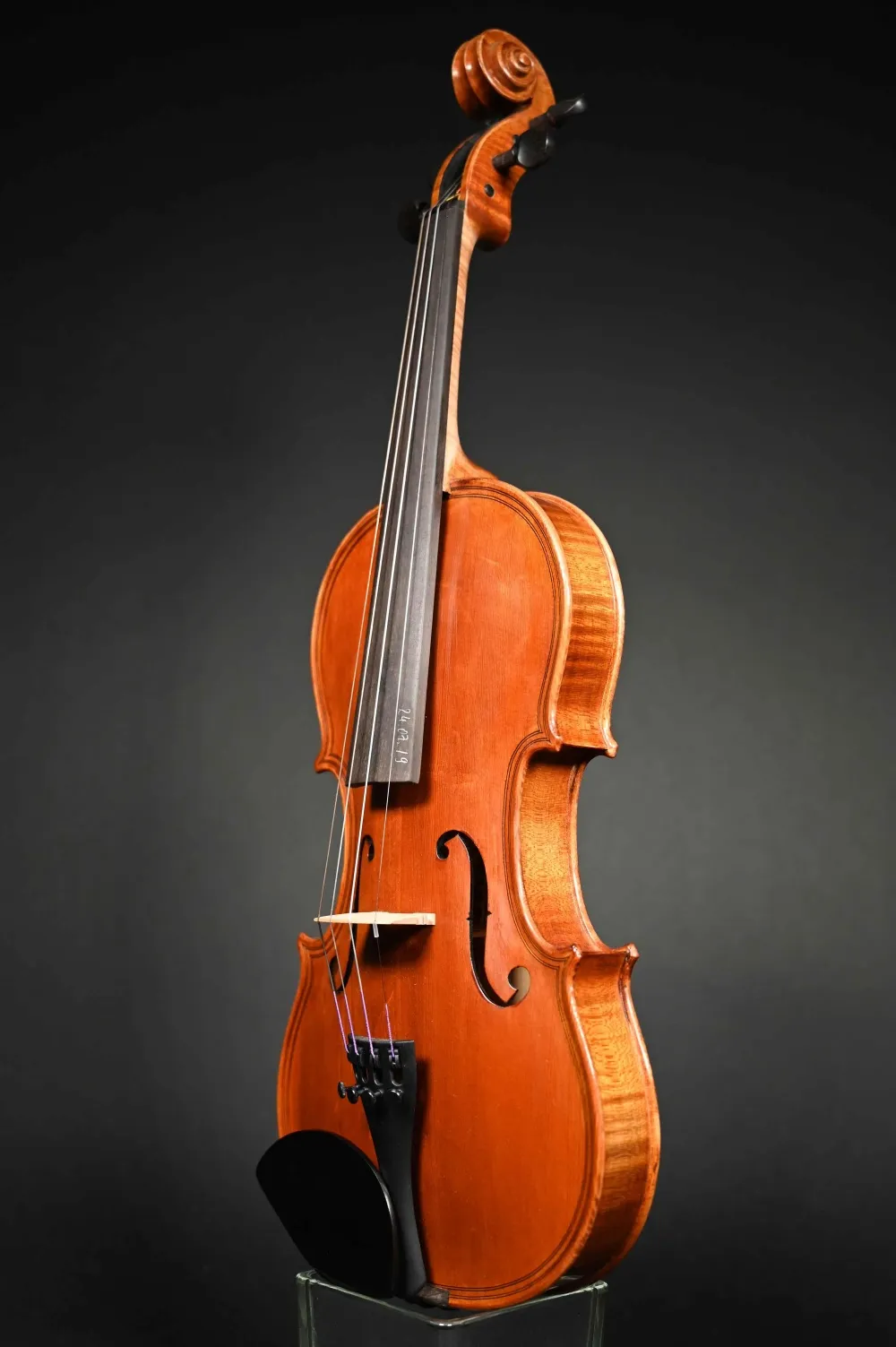 Front-Zarge-Detailansicht einer Bucur Ioan Geige (Violine) Modell Maggini, Handarbeit 2019