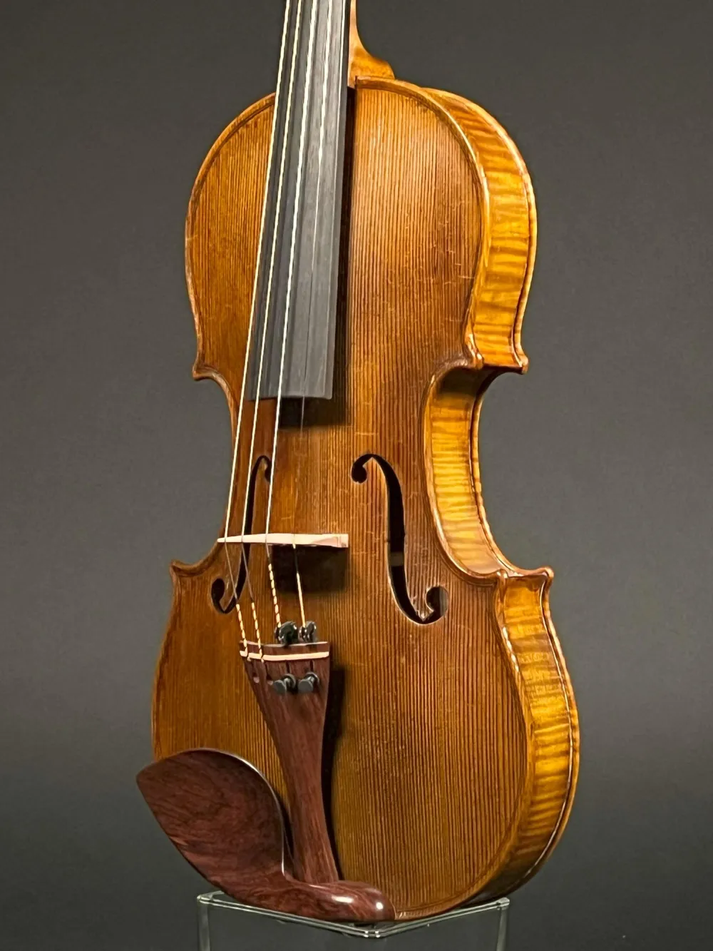 Decke-Zarge-Detailansicht einer Simon Joseph Meister Geige (Violine) Stradivarius Modell Handarbeit 2016