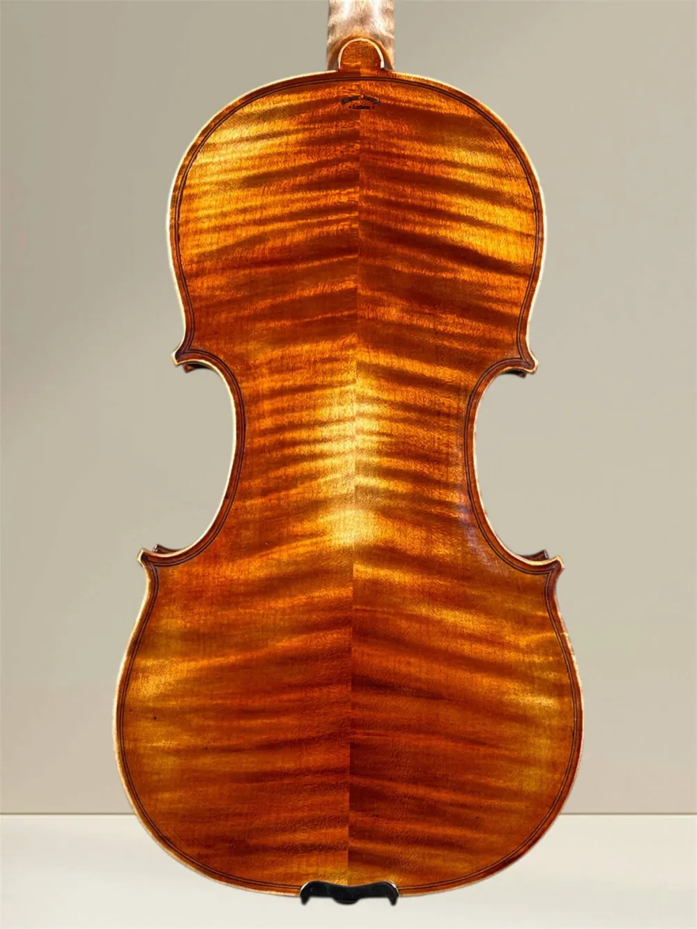 Simon Joseph 4/4 „Meister“ Barock Geige nach Stradivarius Modell gebaut 2025 - Bodenansicht seitlich