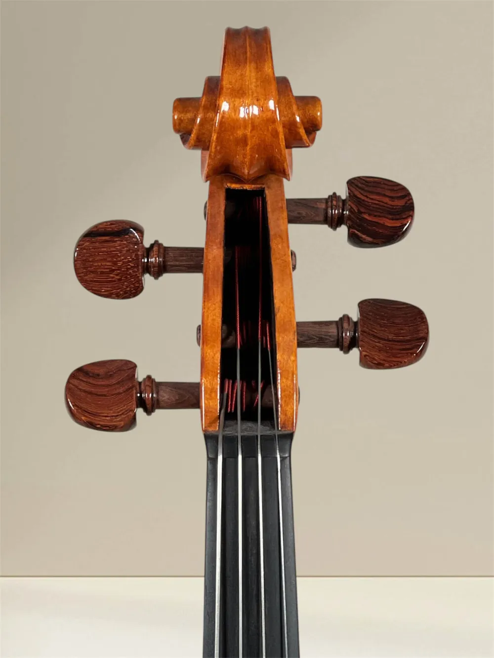 Simon Joseph Meister-Bratsche 15,5\" 39,5 cm, Stradivarius „Tuscan“ Modell, gebaut 2014 in Siebenbürgen - Schneckeansicht vorne