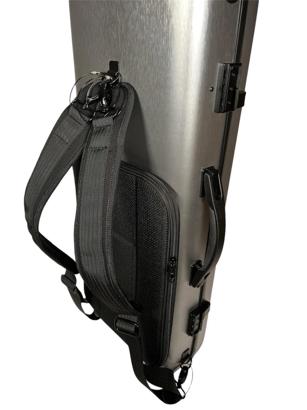 Detailansicht von oben mit Rucksackgurte eines Petz Viola (Bratsche) rechteckig Etuis CF502-GR in der Farbe außen silber